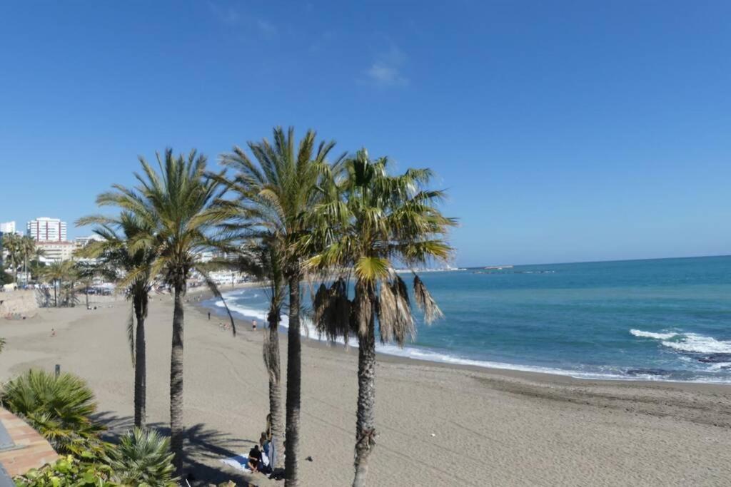 Holiday Rentals Piscina, Playa Parking A 5 Min Caminando Del Puerto De بينالماذينا المظهر الخارجي الصورة