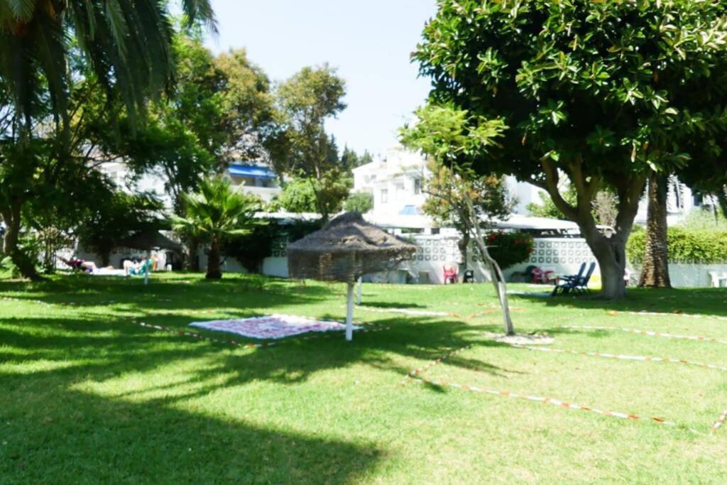 Holiday Rentals Piscina, Playa Parking A 5 Min Caminando Del Puerto De بينالماذينا المظهر الخارجي الصورة