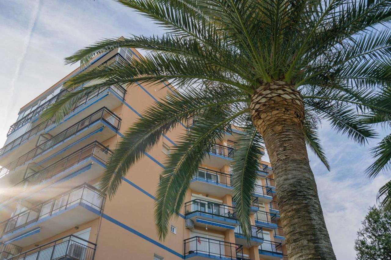 Holiday Rentals Piscina, Playa Parking A 5 Min Caminando Del Puerto De بينالماذينا المظهر الخارجي الصورة
