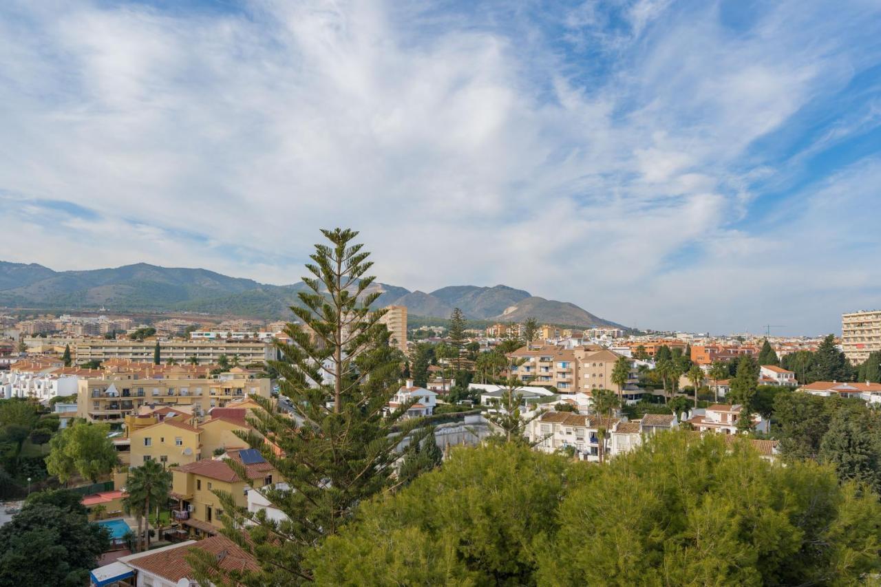 Holiday Rentals Piscina, Playa Parking A 5 Min Caminando Del Puerto De بينالماذينا المظهر الخارجي الصورة