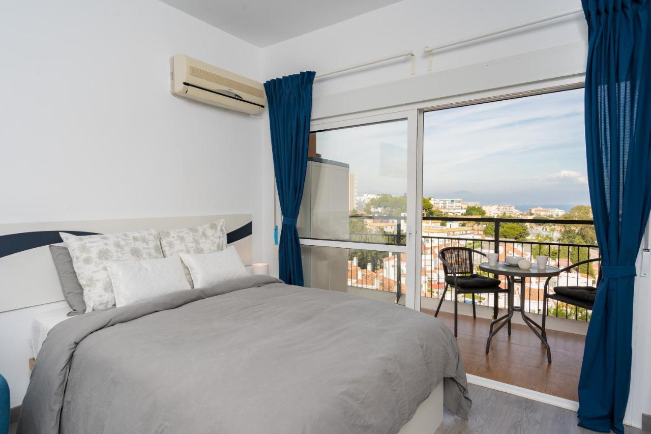 Holiday Rentals Piscina, Playa Parking A 5 Min Caminando Del Puerto De بينالماذينا المظهر الخارجي الصورة